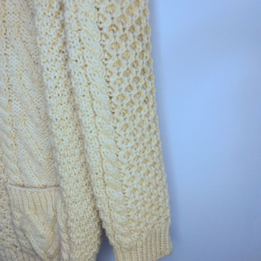 VTG Sheila Handknits 100% Pure Irish Wool Sweater Cardigan Women's Size Small - Picture 7 of 11